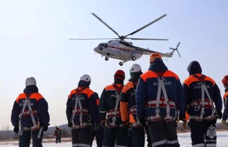 Учения проводят спасатели в преддверии сезона паводков и пожаров