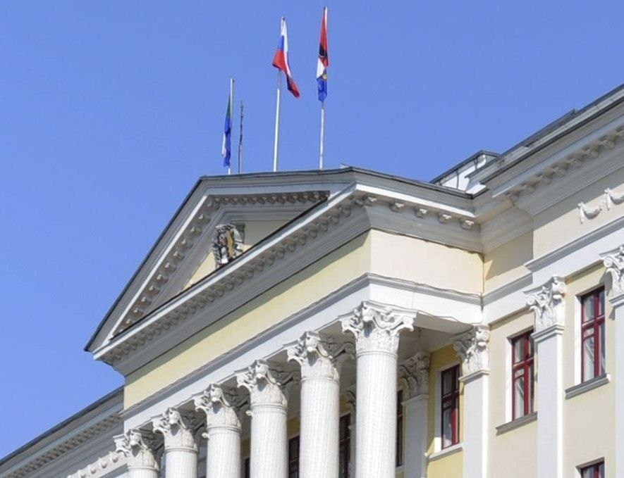 Сергей Кравчук: Итоги недели. — Вместе с хабаровчанами отпраздновали годовщину воссоединения Крыма и Севастополя с Россией — Проинспектировал строительство нового детского сада на Малиновского — Проверил подготовку...