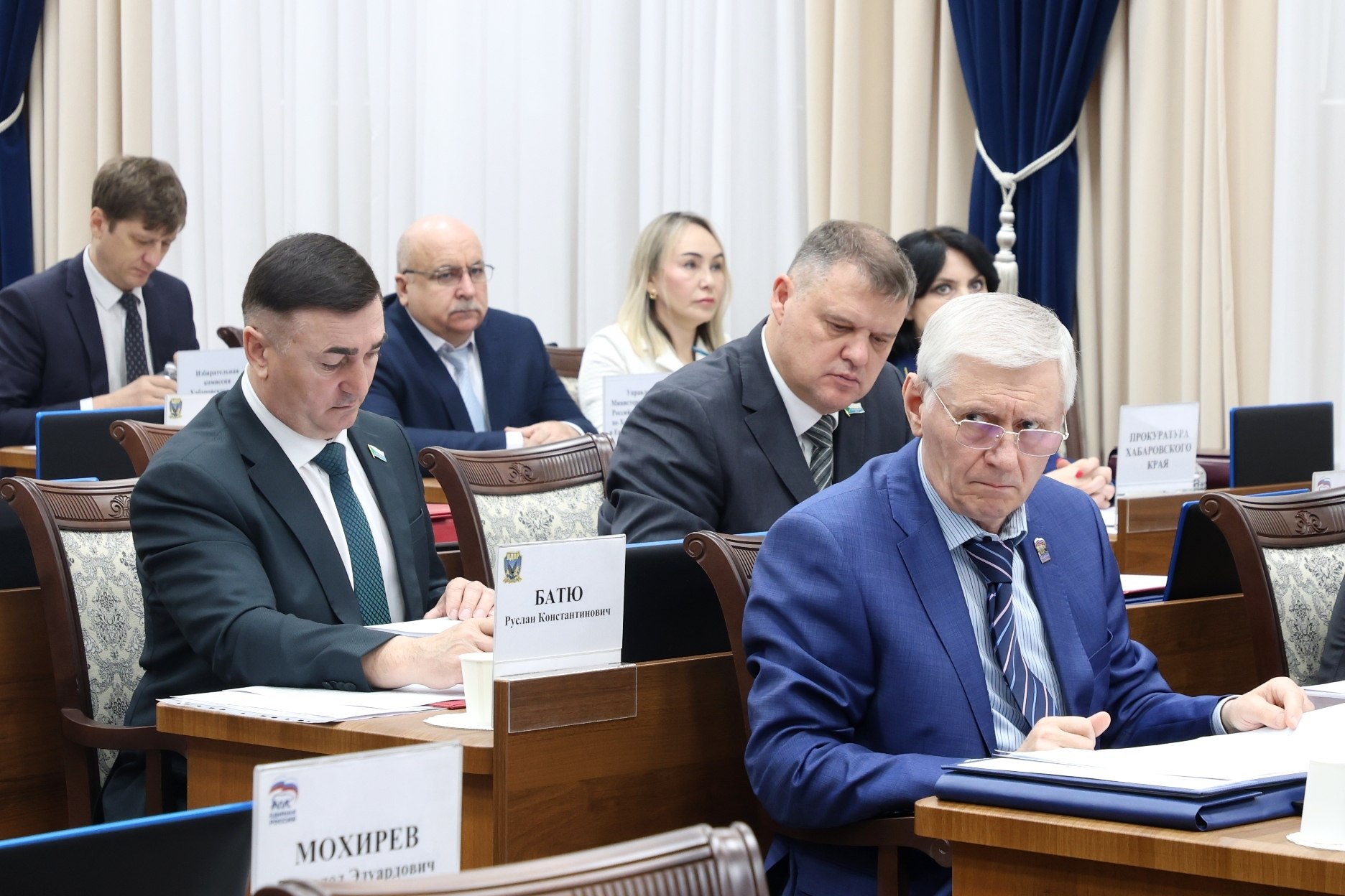 Краевые депутаты поддержали ряд законопроектов в первом чтении Краевые депутаты поддержали ряд законопроектов в первом чтении