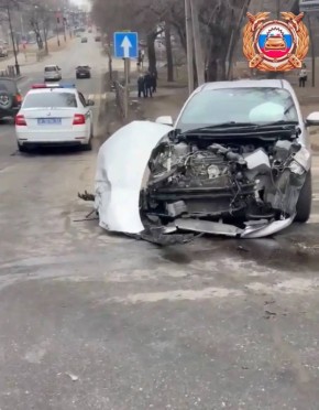 По предварительным данным сегодня в г. Хабаровске в 12 часов 30 минут, водитель автомобиля Тойота Ярис, двигался по ул. Запарина со стороны ул. Муравьева -Амурского в сторону ул. Серышева. На перекрестке ул. Запарина -...