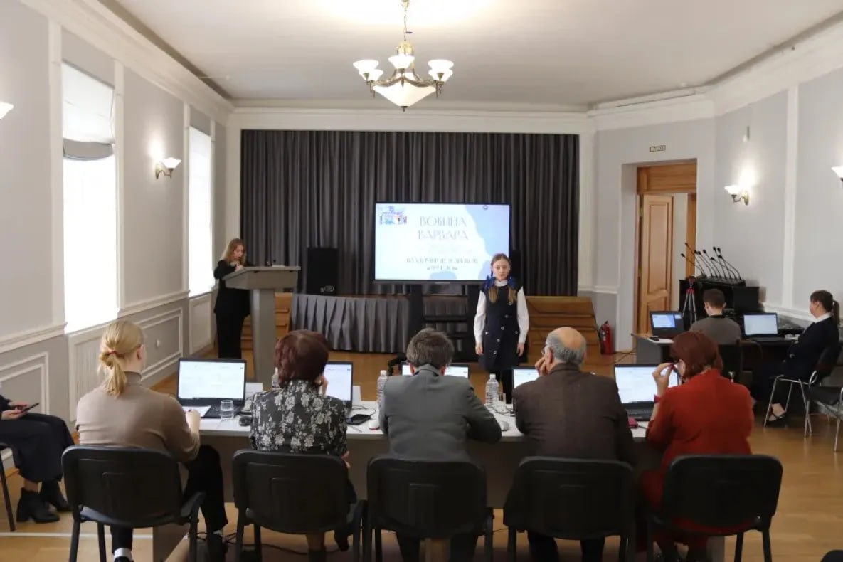 Лучшие чтецы Хабаровского края получили путёвки в «Артек»