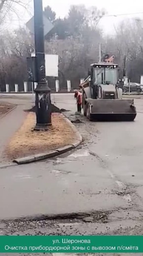 Сводка: очистка улиц. . За минувшие сутки на дорогах города работало 28 единиц техники