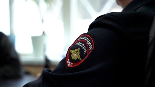 Мужчина ударил полицейского бутылкой в Хабаровском крае