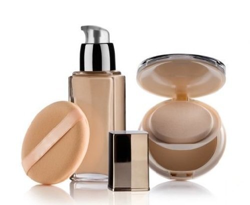 Как выбрать идеальный тональный крем и пудру для любого типа кожи