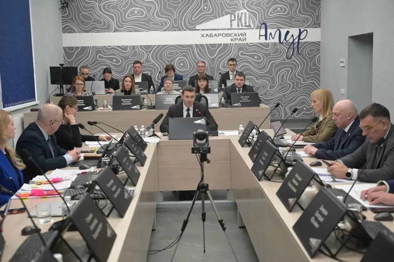 Дмитрий Демешин: Сегодня мы запускаем стратегическую сессию в совершенно новом формате, чтобы переосмыслить и улучшить систему социальной защиты в нашем регионе