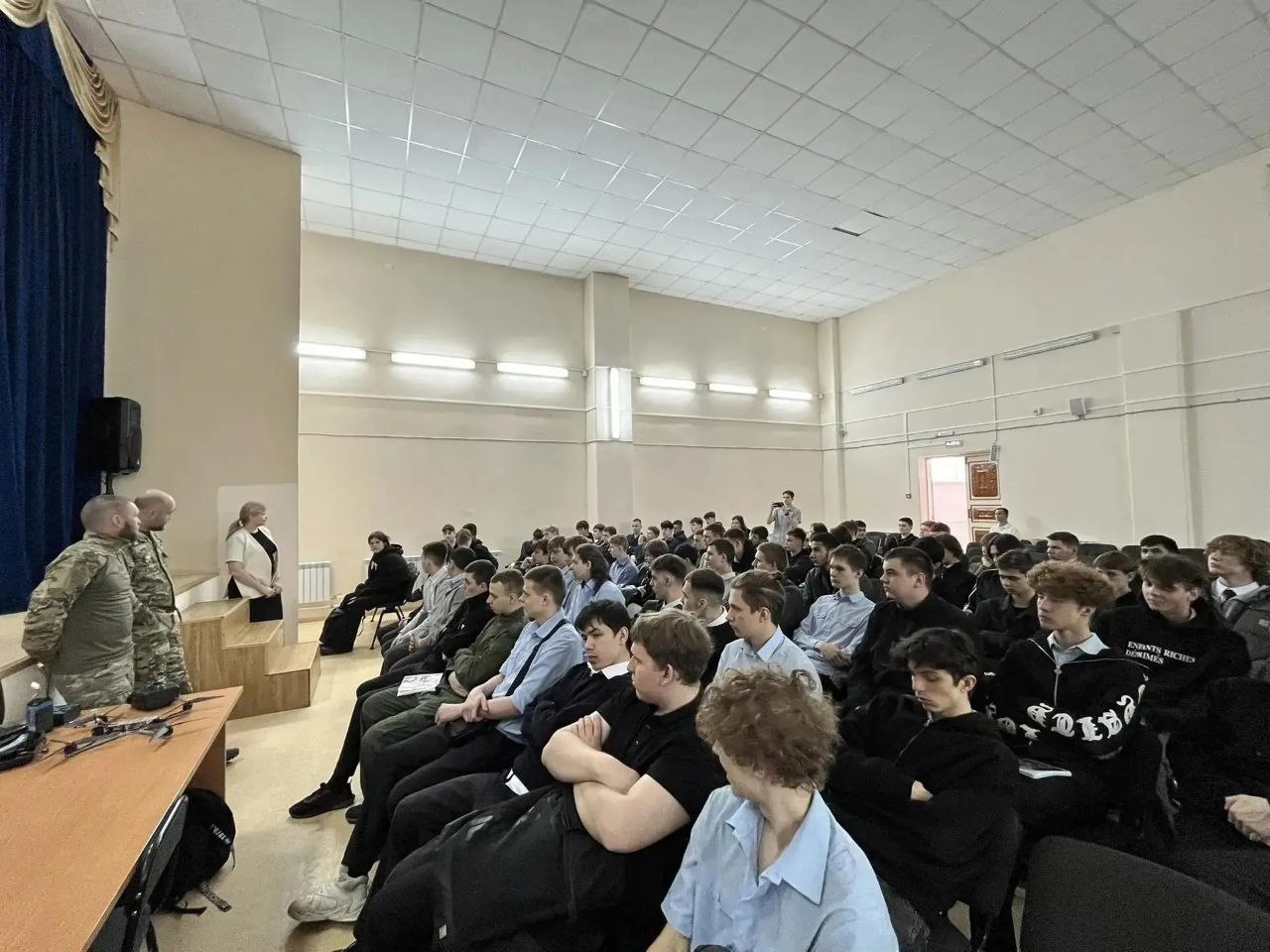 Депутат Максим Траханов рассказал студентам ХТТТ о современных возможностях в сфере БПЛА Депутат Максим Траханов рассказал студентам ХТТТ о современных возможностях в сфере БПЛА