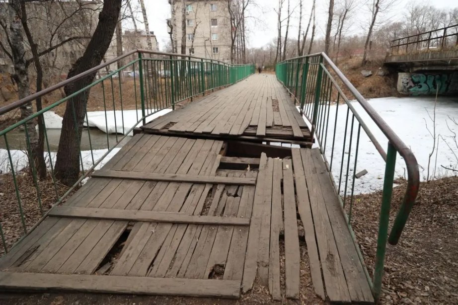 Дмитрий Демешин направит дополнительные средства на ремонт улиц Хабаровска Дмитрий Демешин направит дополнительные средства на ремонт улиц Хабаровска