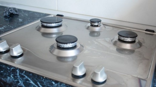 Как современные технологии меняют кухню: инфракрасные панели и умные помощники