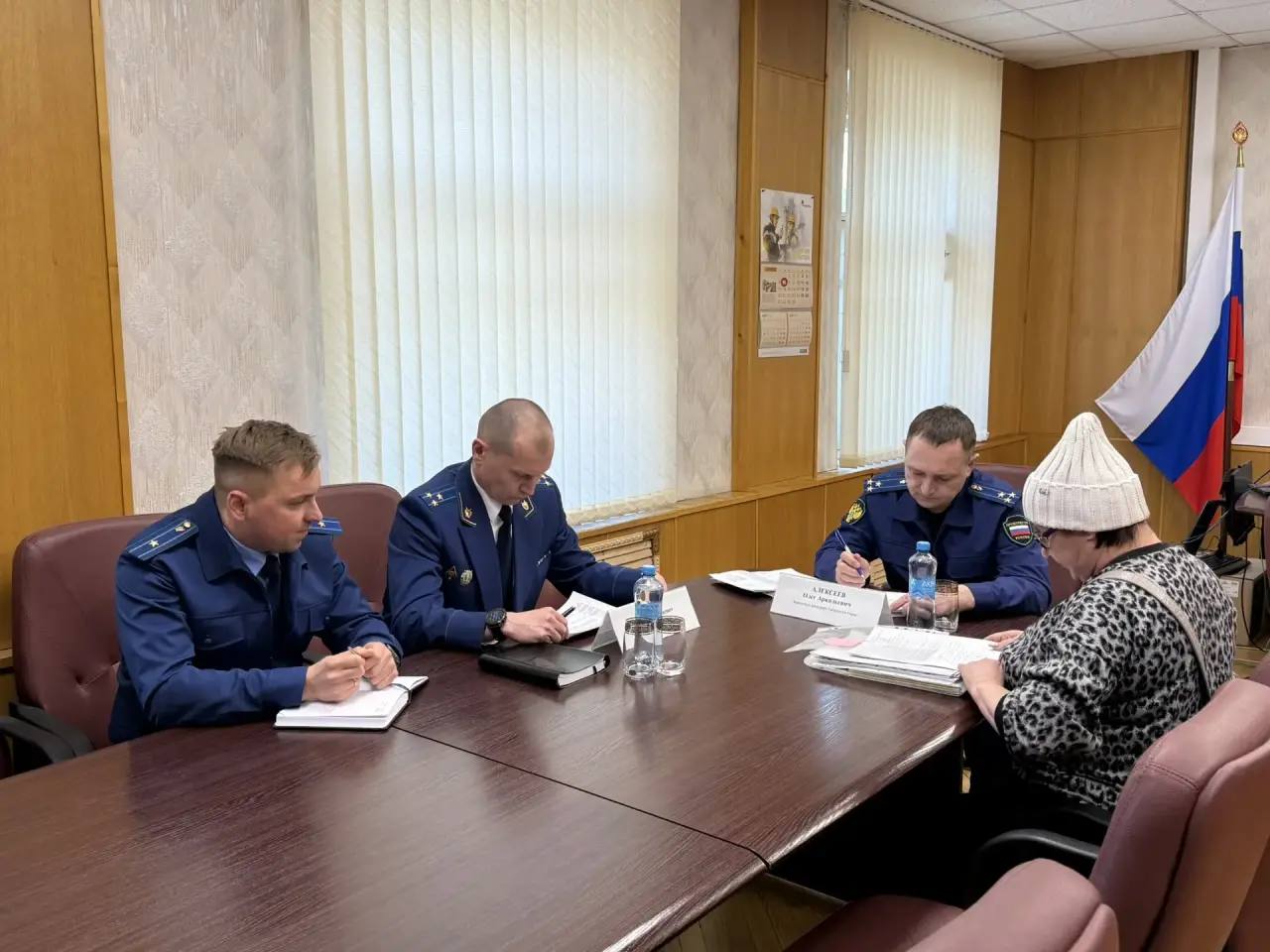 Заместитель прокурора края Олег Алексеев провел прием жителей Солнечного, Комсомольского районов и г. Комсомольска-на-Амуре