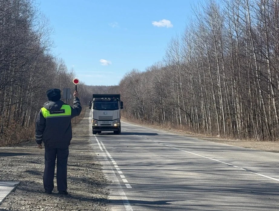 В Хабаровском крае заработали передвижные пункты весогабаритного контроля В Хабаровском крае заработали передвижные пункты весогабаритного контроля