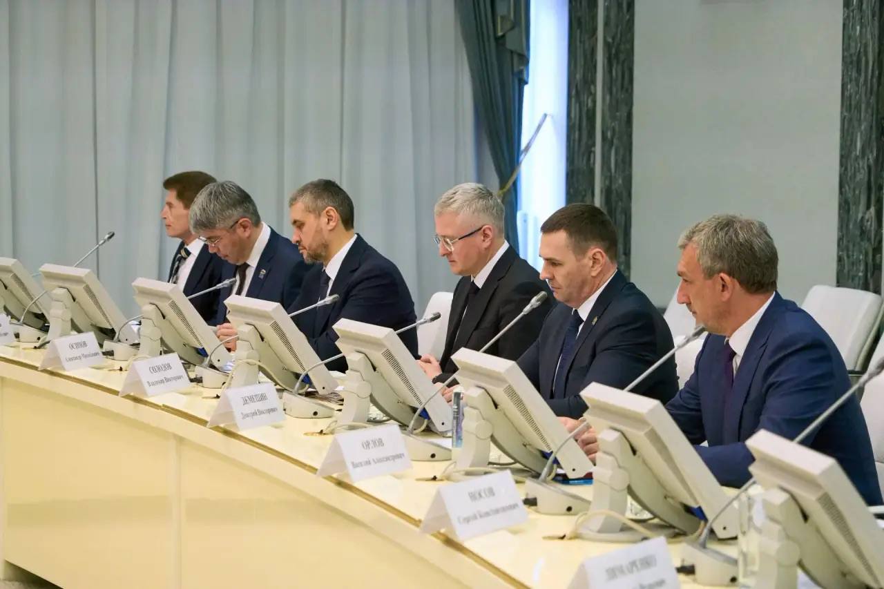 Дмитрий Демешин: Юрий Петрович Трутнев постоянно напоминает нам, главам регионов, как важно быть в диалоге с людьми Дмитрий Демешин: Юрий Петрович Трутнев постоянно напоминает нам, главам регионов, как важно быть в диалоге с людьми