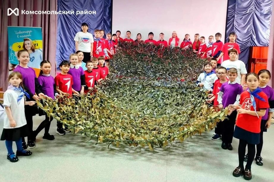 Более 250 коробок с гуманитарной помощью отправили на фронт участники проекта «Дни добрых дел» в Хабаровском крае Более 250 коробок с гуманитарной помощью отправили на фронт участники проекта «Дни добрых дел» в Хабаровском крае