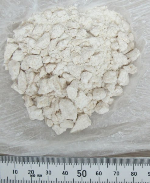 В Биробиджане к 8 годам реального лишения свободы приговорена участница группы по распространению наркотиков