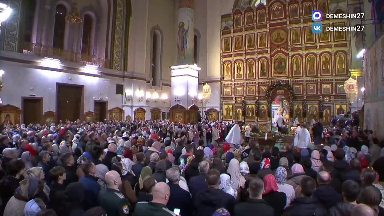 Дмитрий Демешин: Дорогие братья и сестры!. От всей души поздравляю вас со Светлым Христовым Воскресением!