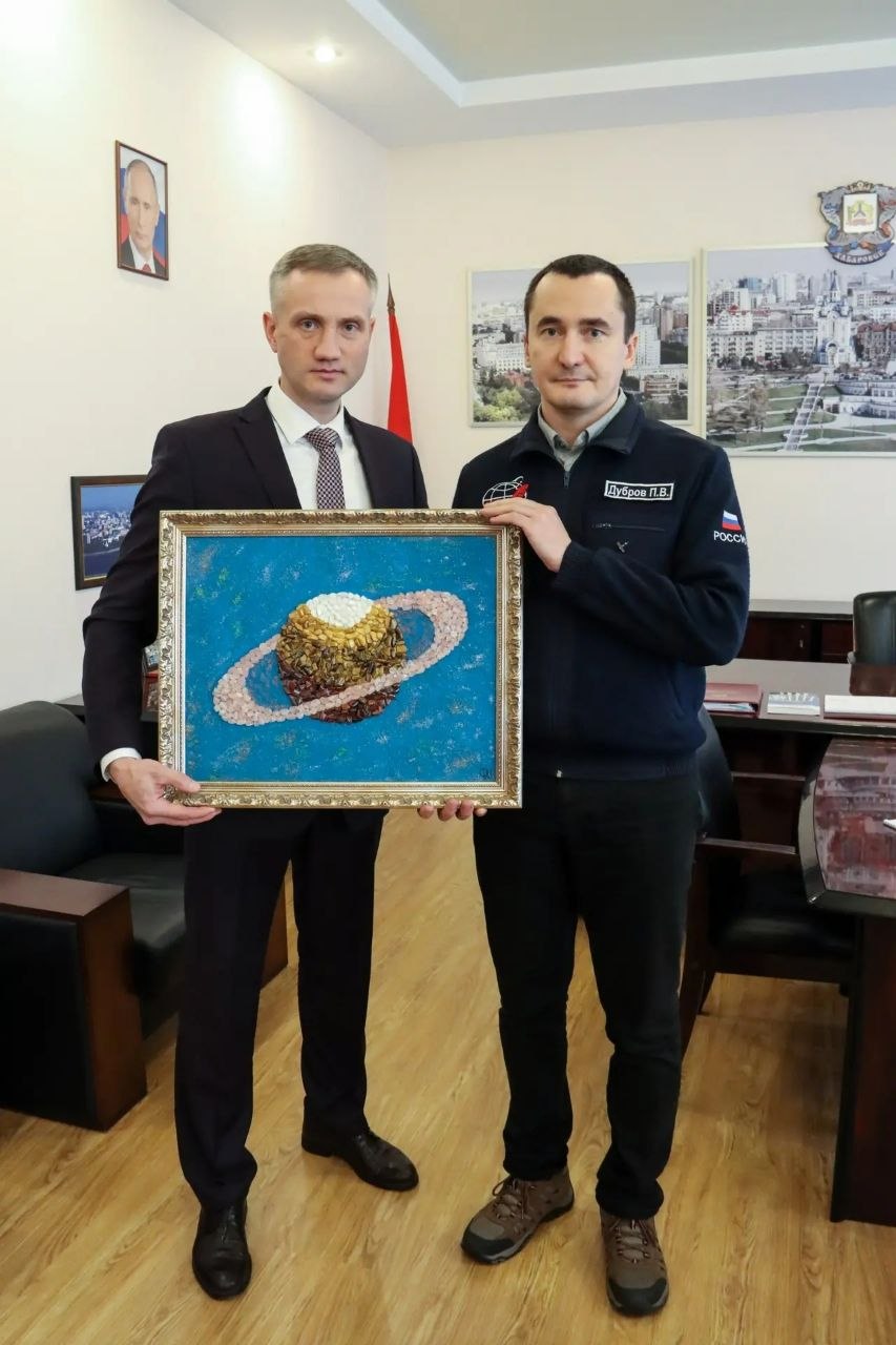 65 лет первому полёту человека в космос! 65 лет первому полёту человека в космос!