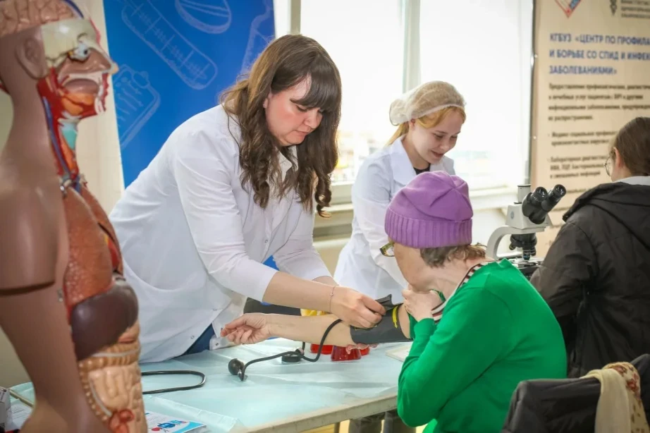 Более 4 тыс. хабаровчан проверили здоровье на фестивале здорового образа жизни Более 4 тыс. хабаровчан проверили здоровье на фестивале здорового образа жизни