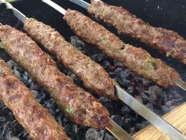 Люля-кебаб из говядины: секреты идеального приготовления на мангале