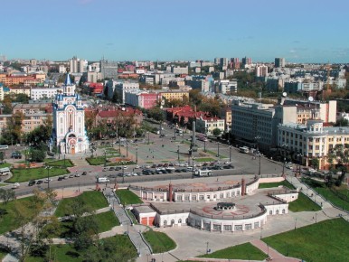 Хабаровские полицейские задержали жителя Новосибирска, подозреваемого в мошенничестве с продажей несуществующей строительной техники