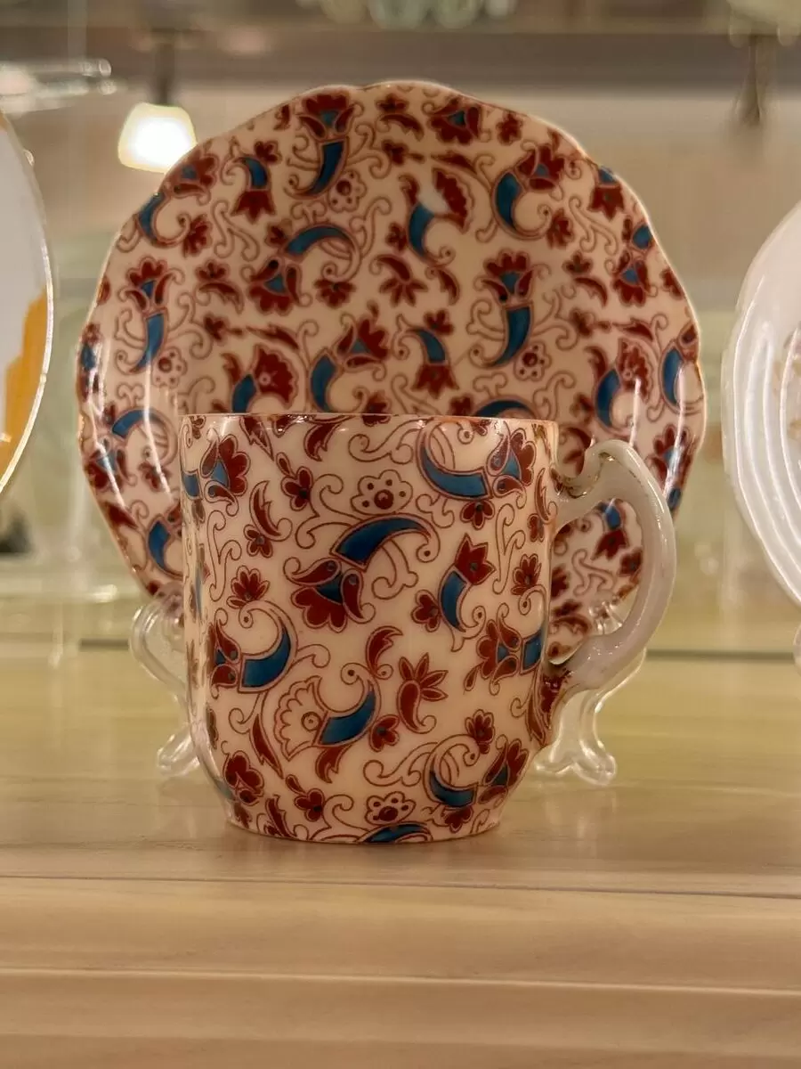 Наблюдение о Депо иностранной посуды: маленькая улица и большая история фарфора