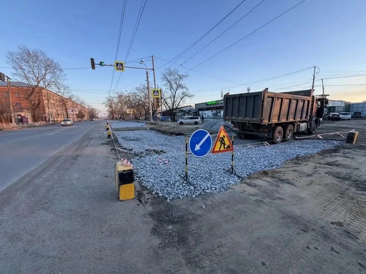 Сергей Кравчук: Вместе с плановым ямочным ремонтом мы начали масштабную реконструкцию дорог по нацпроекту «Инфраструктура для жизни», инициированному Президентом России Владимиром Владимировичем Путиным Сергей Кравчук: Вместе с плановым ямочным ремонтом мы начали масштабную реконструкцию дорог по нацпроекту «Инфраструктура для жизни», инициированному Президентом России Владимиром Владимировичем Путиным