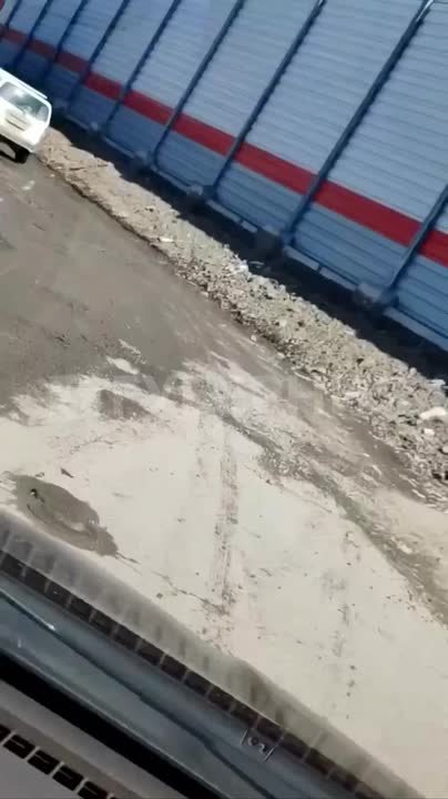 Одна из улиц Хабаровска продолжает «убивать» машины хабаровчан