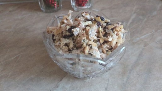 Необычный салат для любого праздника: взрыв вкуса и простота приготовления