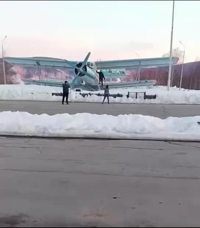 Памятник истоптали в Николаевске ради эффектных снимков