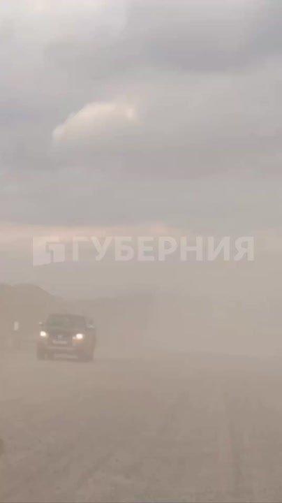 Проблема с дорожной пылью так и не решилась под Хабаровском С начала дорожного ремонта жители Сергеевки и Черной Речки постоянно живут в пыли – из-за нее местные лишний раз не выходят из дома. После нашей публикации дорогу...