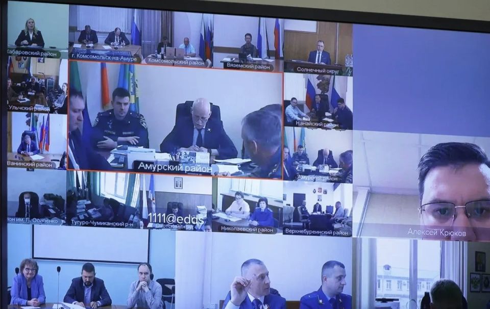 Прокурор Хабаровского края Виталий Степанов принял участие в заседании штаба: «По предупреждению и ликвидации чрезвычайных ситуаций и обеспечению пожарной безопасности» Прокурор Хабаровского края Виталий Степанов принял участие в заседании штаба: «По предупреждению и ликвидации чрезвычайных ситуаций и обеспечению пожарной безопасности»