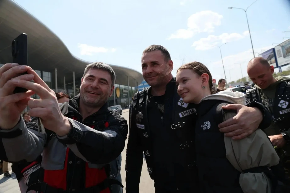 В Хабаровске прошел мотопробег, посвященный 81-й годовщине Победы В Хабаровске прошел мотопробег, посвященный 81-й годовщине Победы