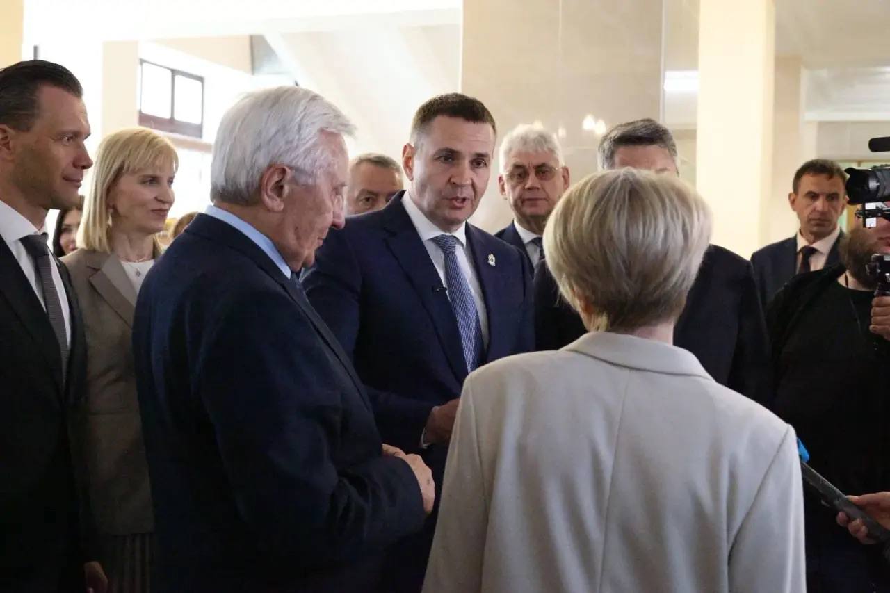 Дмитрий Демешин: В эти дни Хабаровский край стал центром науки! Дмитрий Демешин: В эти дни Хабаровский край стал центром науки!