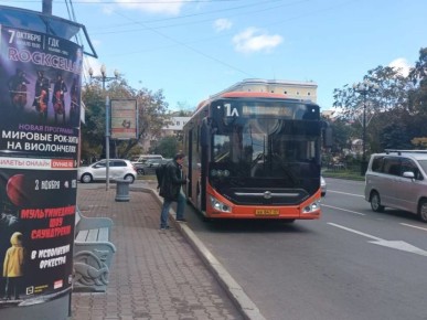 «Дорога превращается в роскошь»: хабаровчане о подорожании проезда в автобусах
