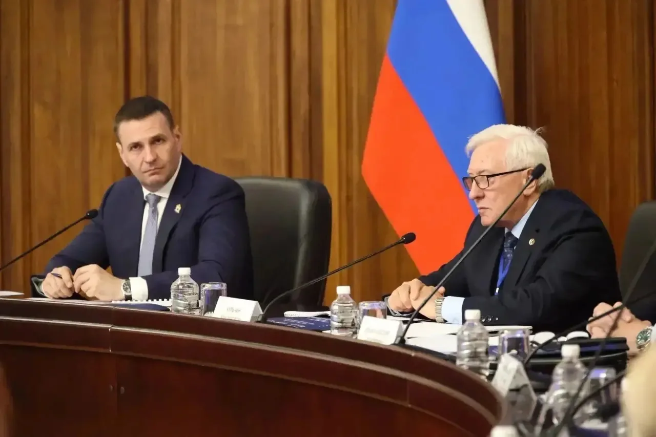 Дмитрий Демешин: Для того чтобы укрепить и удержать рынок, мы должны совершить рывок к экономике высоких переделов!