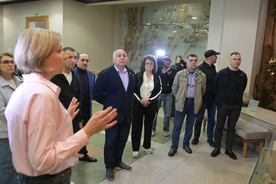 Герои России в Хабаровском крае: в регионе проводятся встречи с людьми, чьи подвиги навсегда вписаны в историю Отечества Герои России в Хабаровском крае: в регионе проводятся встречи с людьми, чьи подвиги навсегда вписаны в историю Отечества