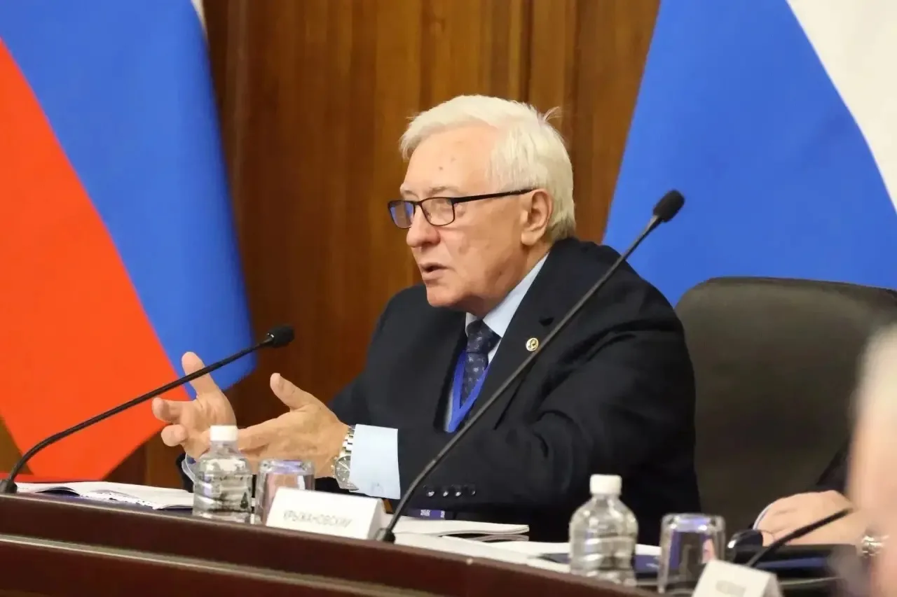 Дмитрий Демешин: Для того чтобы укрепить и удержать рынок, мы должны совершить рывок к экономике высоких переделов! Дмитрий Демешин: Для того чтобы укрепить и удержать рынок, мы должны совершить рывок к экономике высоких переделов!