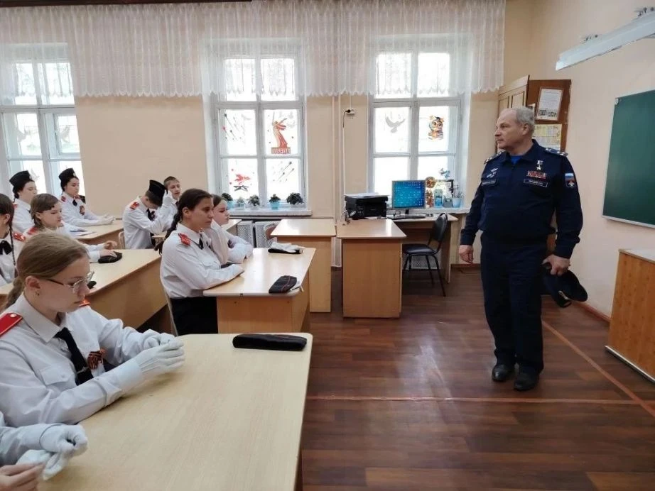 Герои России в Хабаровском крае: в регионе проводятся встречи с людьми, чьи подвиги навсегда вписаны в историю Отечества Герои России в Хабаровском крае: в регионе проводятся встречи с людьми, чьи подвиги навсегда вписаны в историю Отечества