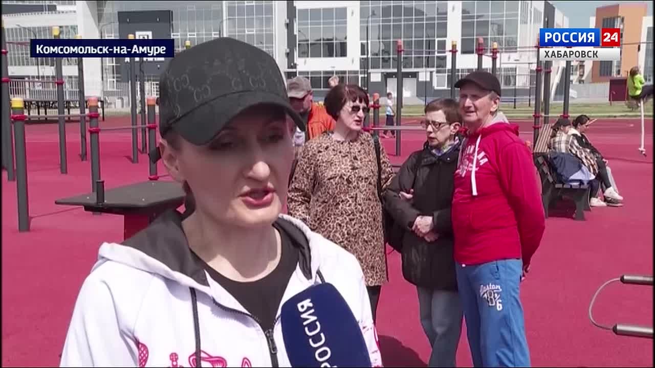 «Умная» спортплощадка, обустроенная по инициативе губернатора, стала центром притяжения комсомольчан