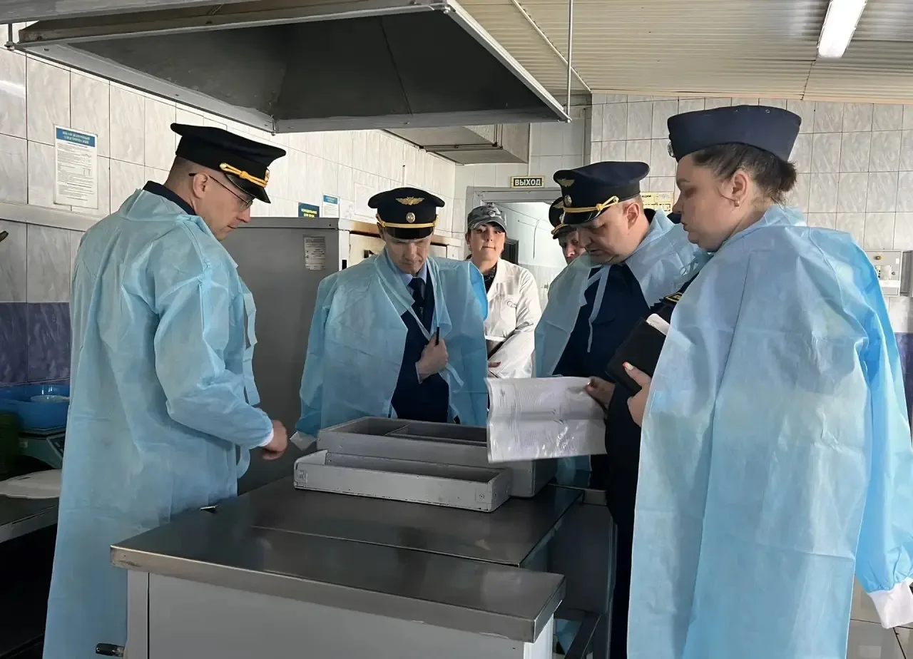 Прокурор Хабаровского края Виталий Степанов посетил с проверкой пенитенциарное учреждение в с. Заозерное Хабаровского района Прокурор Хабаровского края Виталий Степанов посетил с проверкой пенитенциарное учреждение в с. Заозерное Хабаровского района