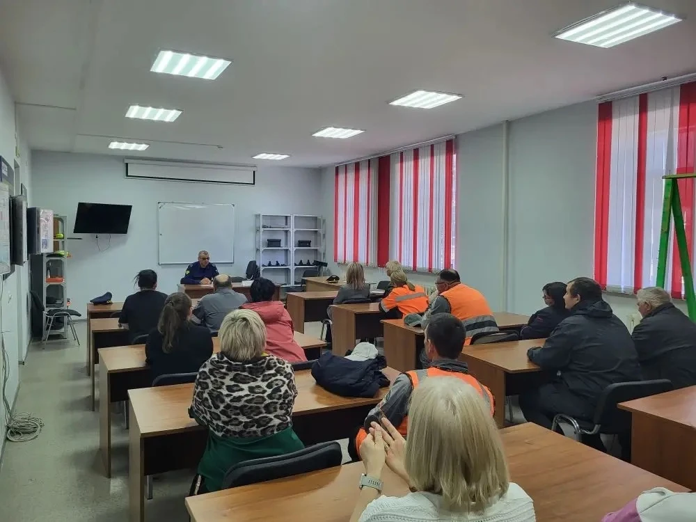 Заместитель Дальневосточного транспортного прокурора встретился с жителями отдаленных поселений Хабаровского края Заместитель Дальневосточного транспортного прокурора встретился с жителями отдаленных поселений Хабаровского края