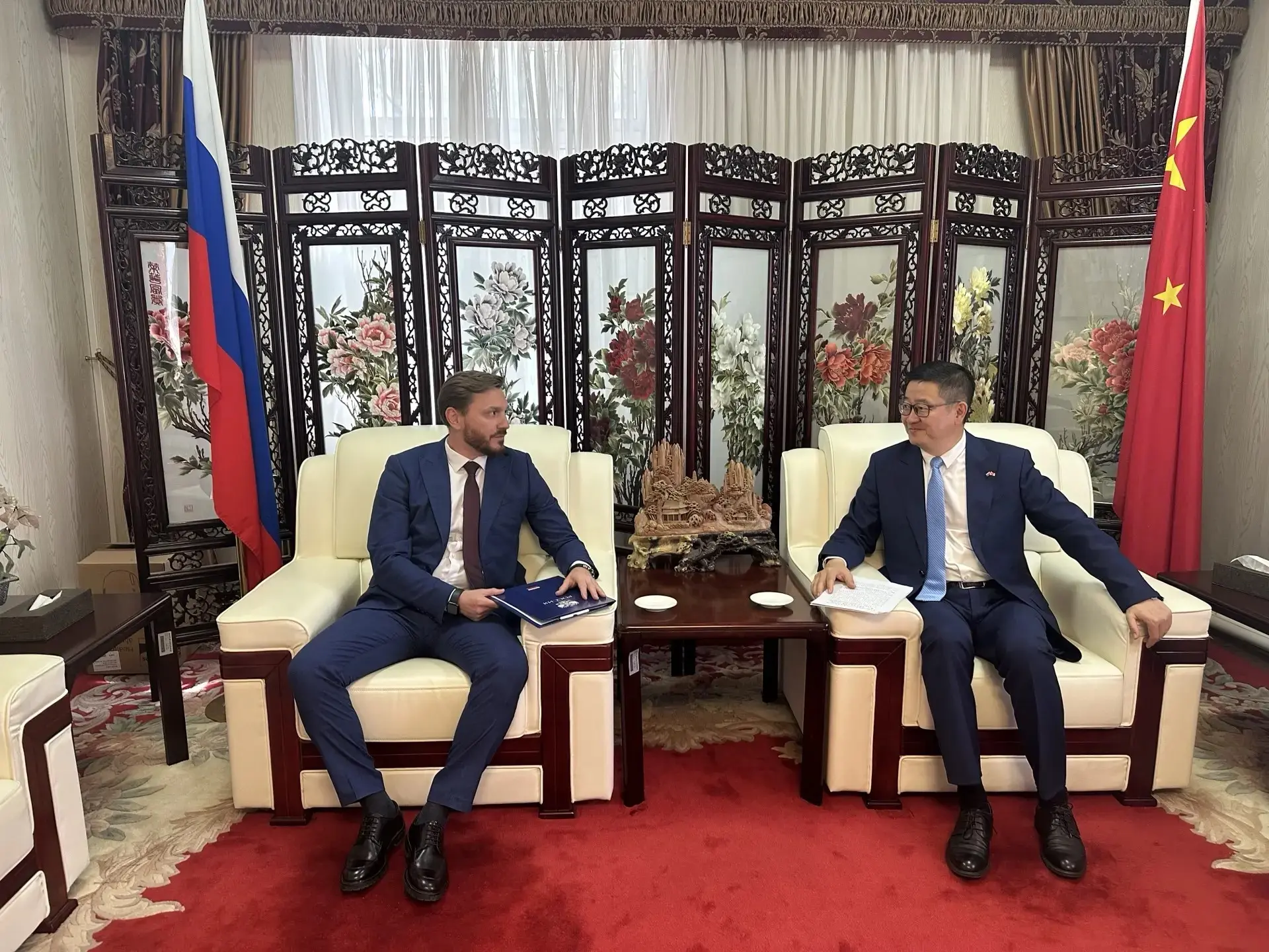 Росгранстрой укрепляет взаимодействие с Китаем в части развития пунктов пропуска через государственную границу Росгранстрой укрепляет взаимодействие с Китаем в части развития пунктов пропуска через государственную границу