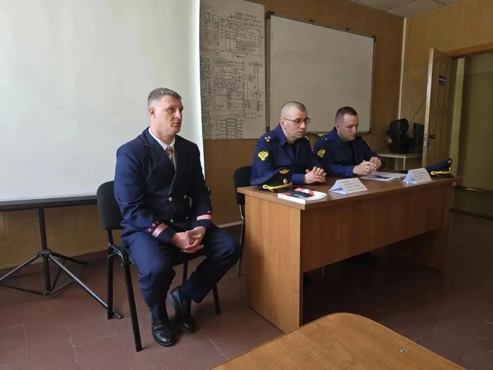 Заместитель Дальневосточного транспортного прокурора встретился с жителями отдаленных поселений Хабаровского края Заместитель Дальневосточного транспортного прокурора встретился с жителями отдаленных поселений Хабаровского края