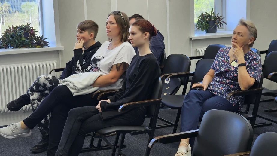 Более 1,5 тыс. родительских школ прошло за год в детской поликлинике № 17 Хабаровска Более 1,5 тыс. родительских школ прошло за год в детской поликлинике № 17 Хабаровска