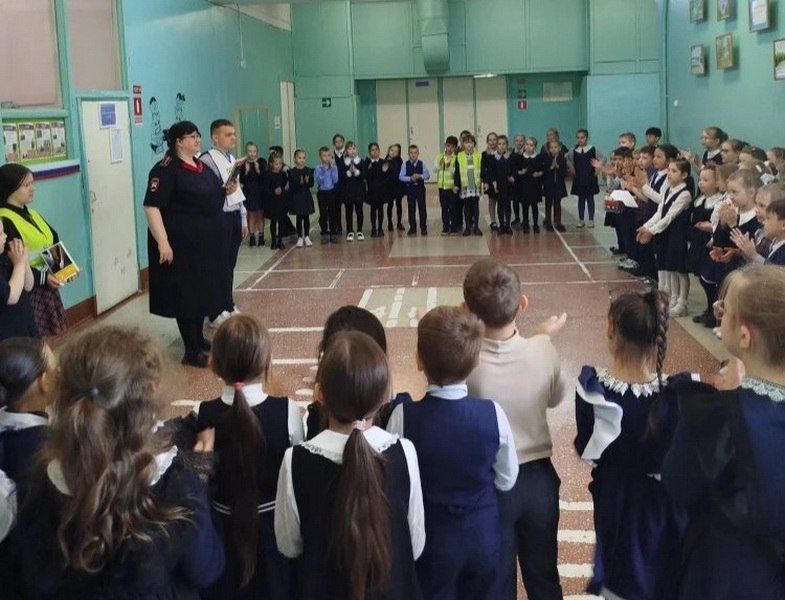 Сотрудники Госавтоинспекции города Комсомольска-на-Амуре провели профилактическое мероприятие «Световозвращатель – ваш защитник на дороге» Сотрудники Госавтоинспекции города Комсомольска-на-Амуре провели профилактическое мероприятие «Световозвращатель – ваш защитник на дороге»