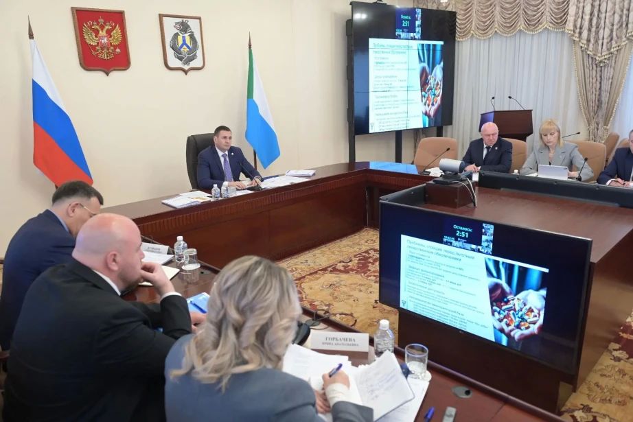 Ситуация с поставками иммуноглобулина в Хабаровский край находится на личном контроле губернатора Дмитрия Демешина
