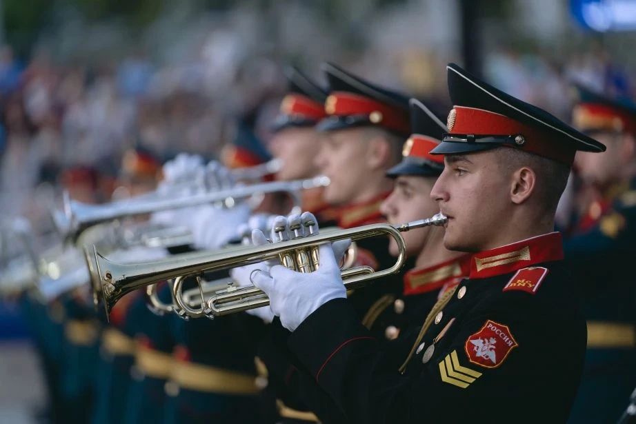До XIV Международного военно-музыкального фестиваля «Амурские волны» осталось меньше недели До XIV Международного военно-музыкального фестиваля «Амурские волны» осталось меньше недели
