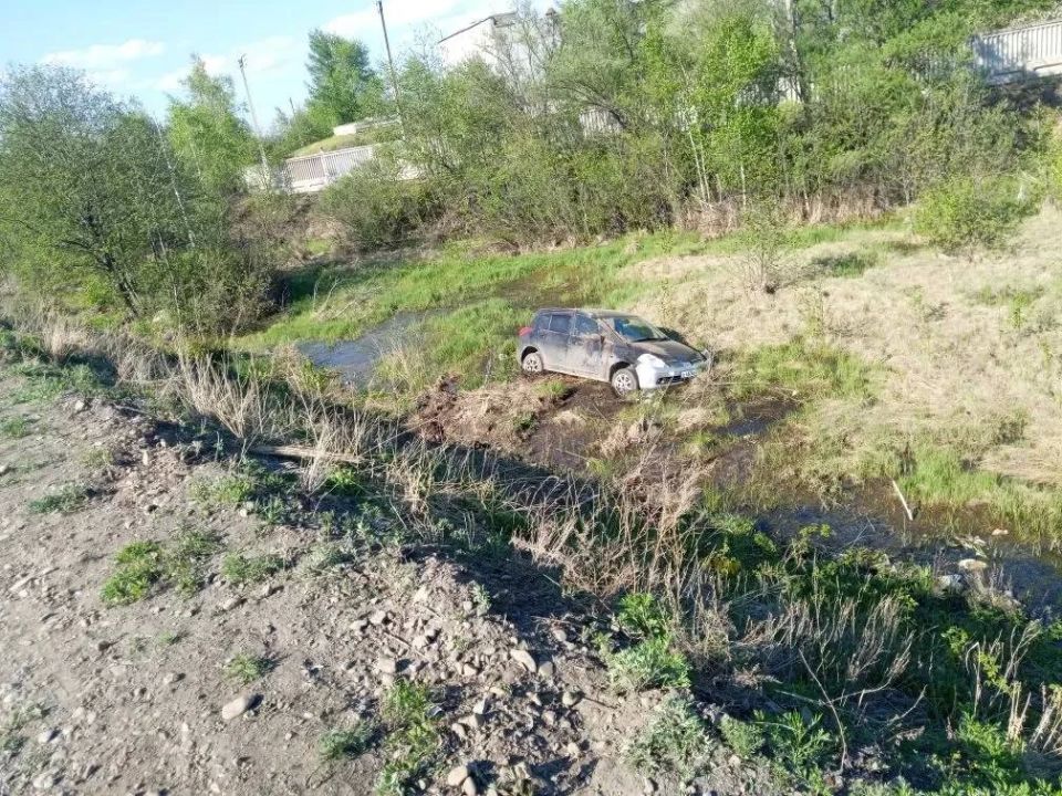 Ремень и автокресло уберегли комсомольчан от трагедии