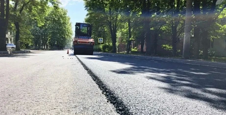 На 70 % завершено восстановление дорог в подшефном региону Дебальцево На 70 % завершено восстановление дорог в подшефном региону Дебальцево