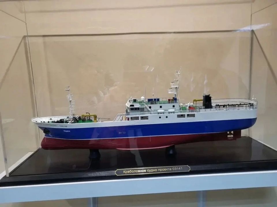 Десятиклассники Хабаровска отправились туда, где строят корабли Десятиклассники Хабаровска отправились туда, где строят корабли
