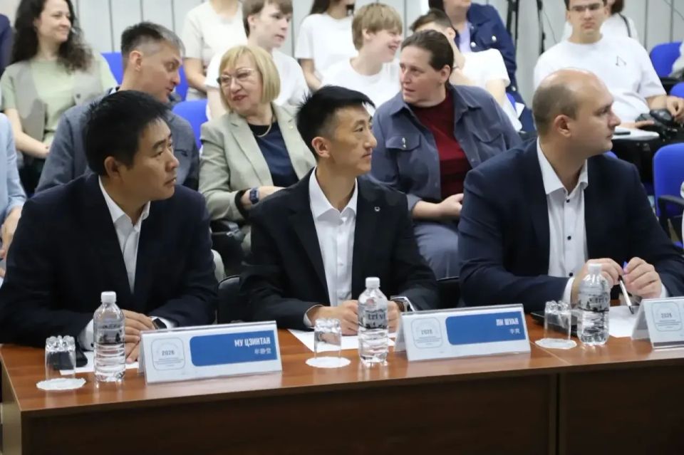 Дмитрий Демешин: Международный конкурс научно-технических инноваций среди молодежи России и Китая только что завершился в Хабаровске Дмитрий Демешин: Международный конкурс научно-технических инноваций среди молодежи России и Китая только что завершился в Хабаровске