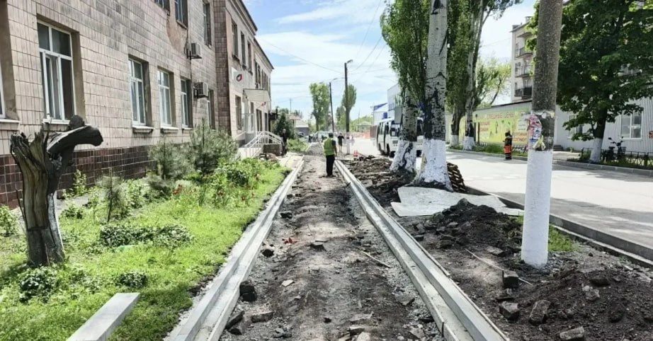 Восстановление дорог в Дебальцево завершено на 70% Восстановление дорог в Дебальцево завершено на 70%